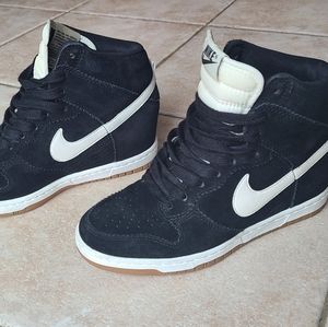 Nike Sky Hi Dunk sneakers